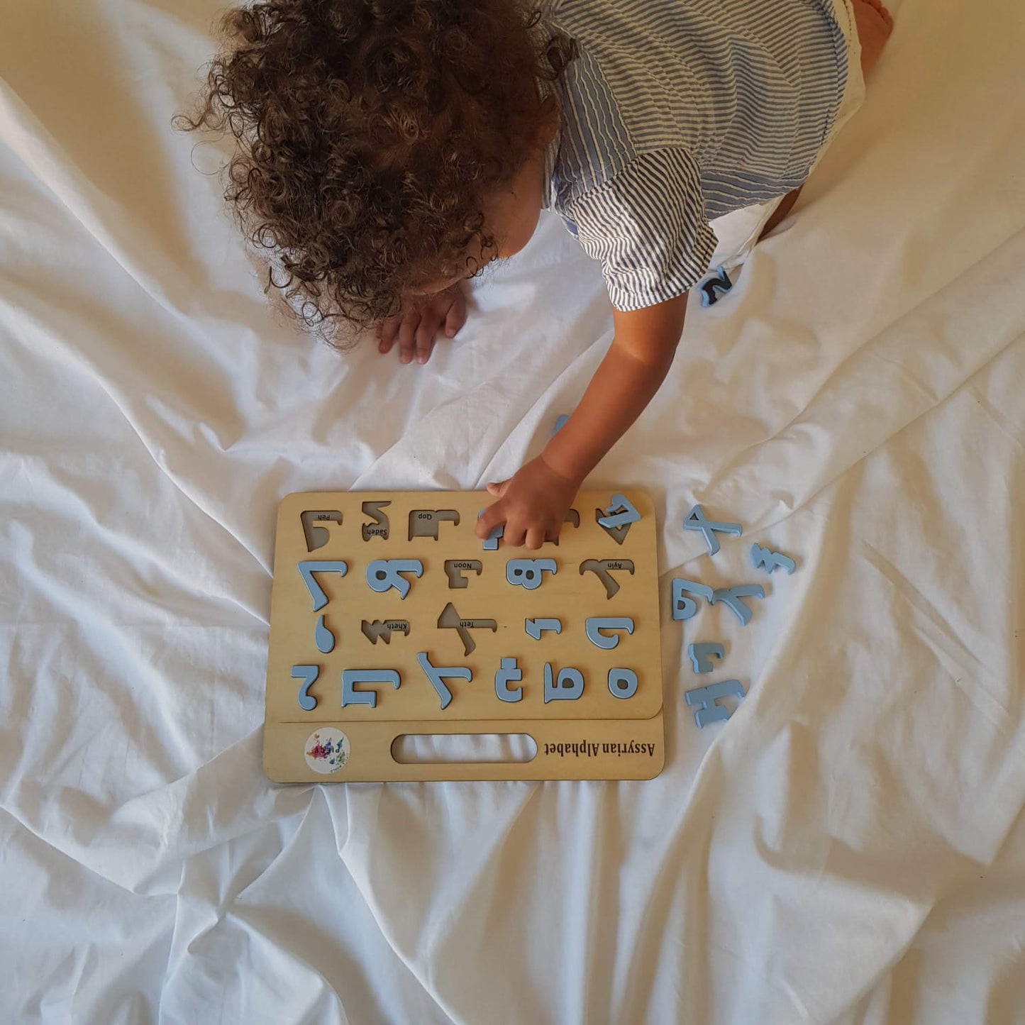 Assyrian Alphabet Puzzle - Blue